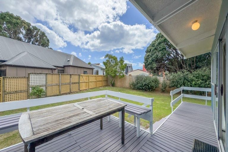 Photo of property in 106 Moore Place, Whangamata, 3620