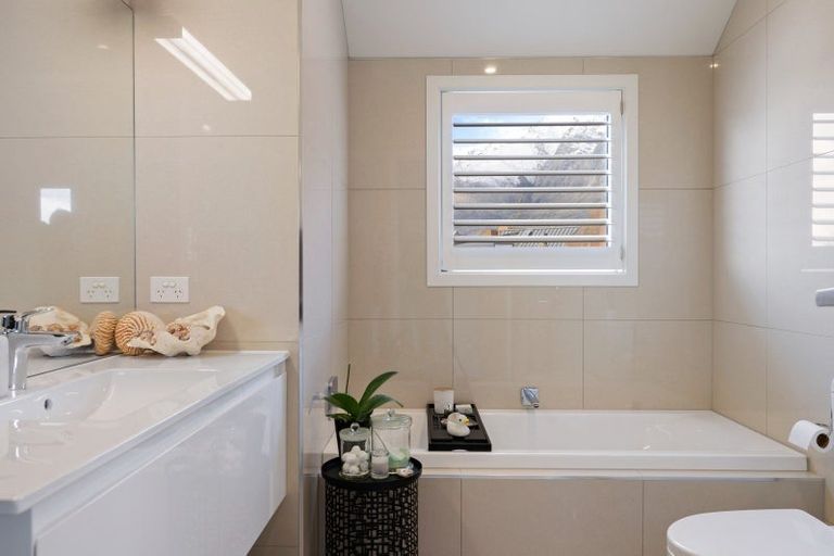 Photo of property in 1 Appin Court, Jacks Point, Queenstown, 9371