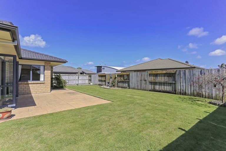 Photo of property in 24 Sarah Place, Papamoa Beach, Papamoa, 3118