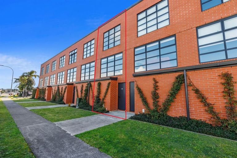 Photo of property in 17 Owens Place, Mount Maunganui, 3116