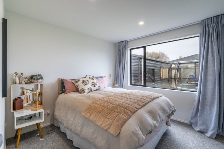 Photo of property in 11 Moa Street, Waikiwi, Invercargill, 9810