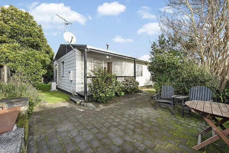 Photo of property in 1 Garnet Drive, Papamoa Beach, Papamoa, 3118