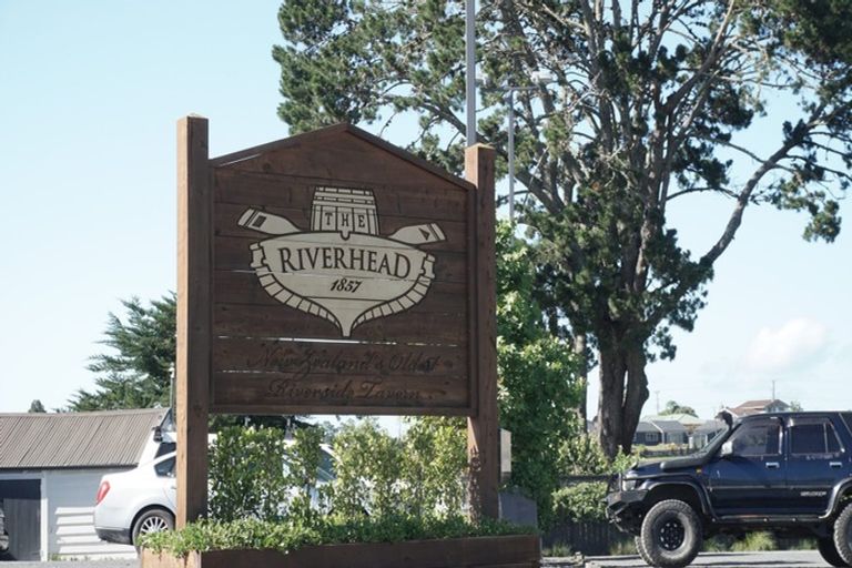 Photo of property in 72 Kaipara Portage Road, Riverhead, 0820