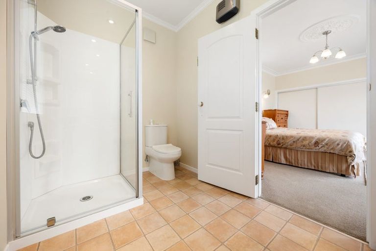 Photo of property in 6 Fowlers Avenue, Frankton, Hamilton, 3204