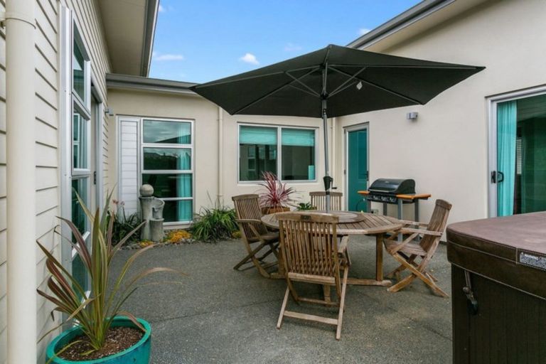 Photo of property in 31 Norfolk Drive, Cambridge, 3434