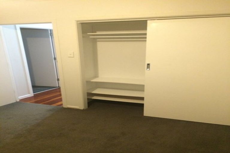 Photo of property in 25 Matama Road, Glen Eden, Auckland, 0602
