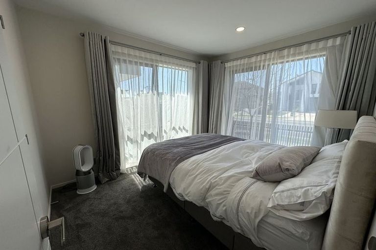 Photo of property in 3 Roa Avenue, Hobsonville, Auckland, 0616