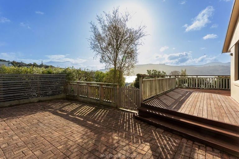 Photo of property in 18 Greenacres Street, Macandrew Bay, Dunedin, 9014
