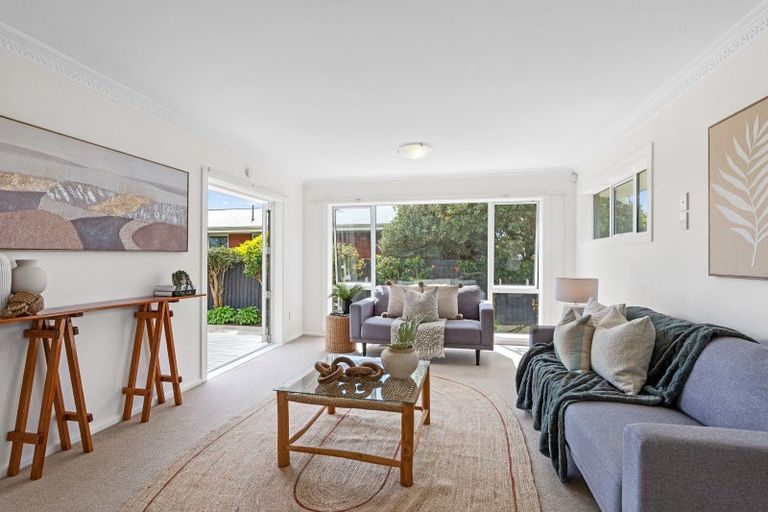 Photo of property in 32 Carruthers Street, Ilam, Christchurch, 8041