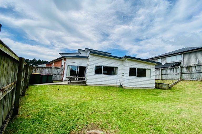 Photo of property in 42 Kokako Rise, Papakura, 2110