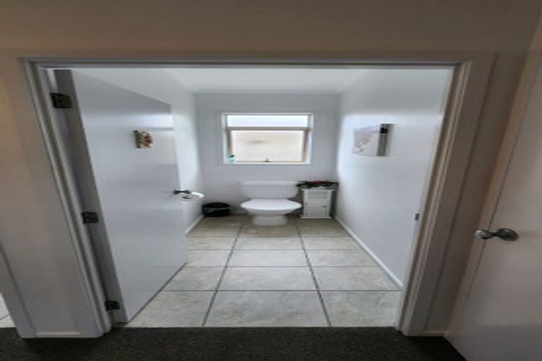 Photo of property in 8 Driftwood Drive, Red Beach, 0932