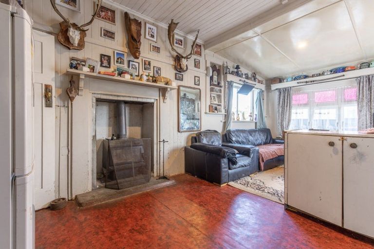 Photo of property in 38 Brogden Street, Otane, 4202