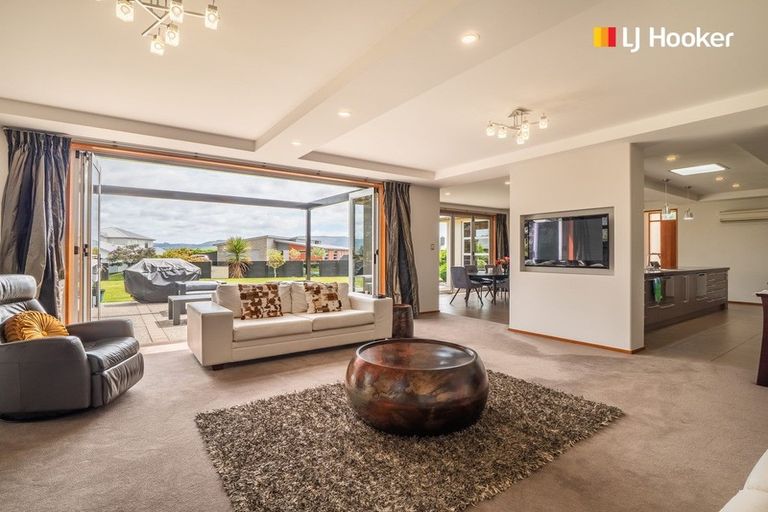 Photo of property in 28 Irwin Logan Drive, Mosgiel, 9024