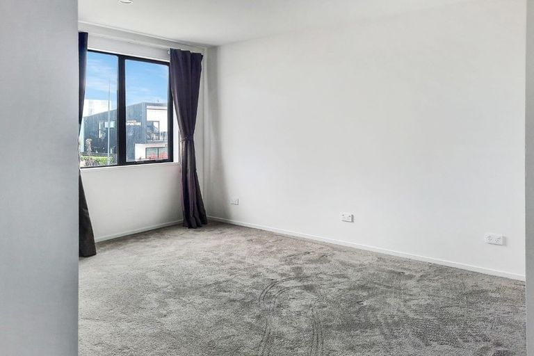 Photo of property in 76 Skyhawk Road, Wigram, Christchurch, 8042