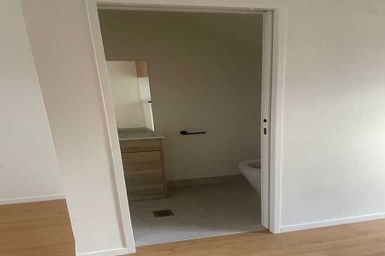 Photo of property in 4/18 Dellwood Avenue, Henderson, Auckland, 0612