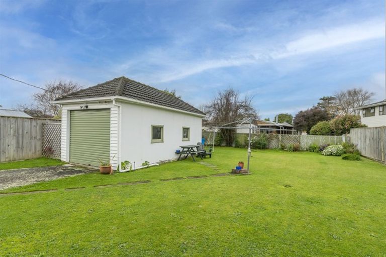 Photo of property in 16 Gardener Street, Levin, 5510