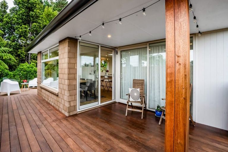 Photo of property in 16 Atutahi Street, Hurdon, New Plymouth, 4310