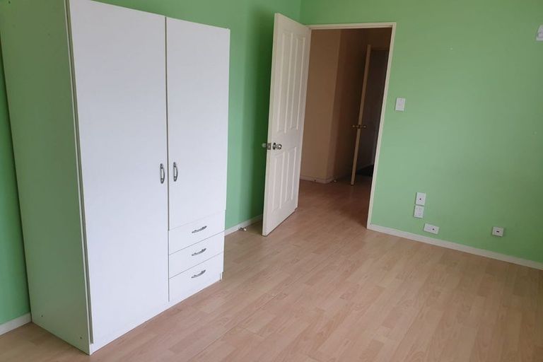 Photo of property in 1 Roche Avenue, Upper Riccarton, Christchurch, 8041