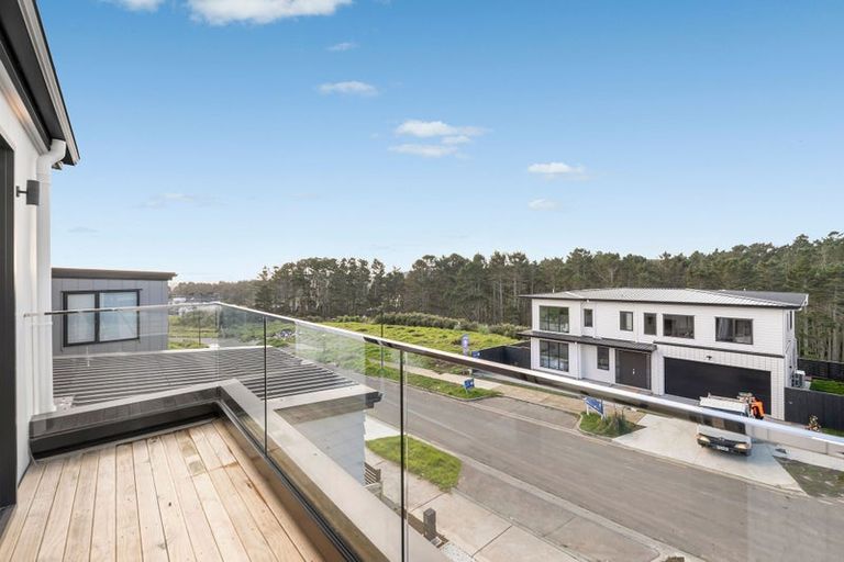 Photo of property in 23 Bremner Ridge Street, Flat Bush, 2019