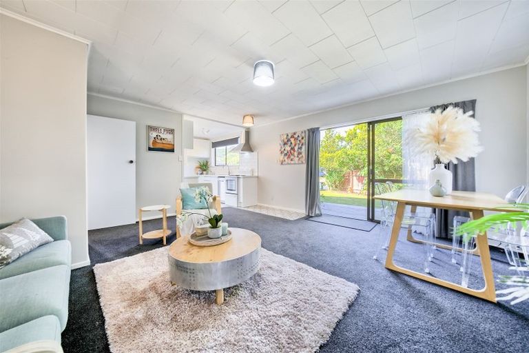 Photo of property in 21f1- Roband Crescent, Brown Owl, Upper Hutt, 5018