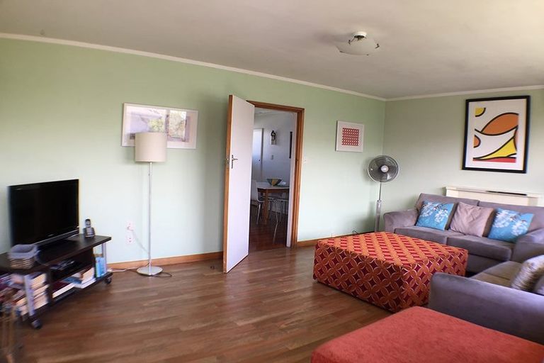 Photo of property in 2/94 Charles Street, Waltham, Christchurch, 8011