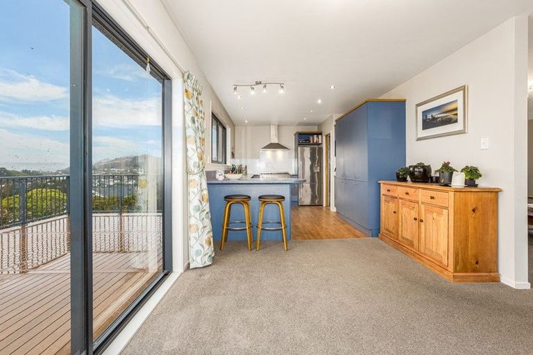 Photo of property in 154 Kahu Road, Paremata, Porirua, 5024