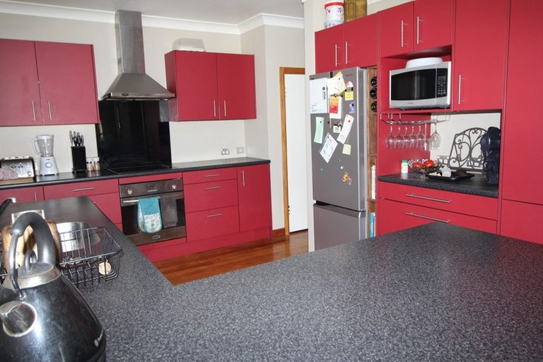 Photo of property in 41 Sheffield Street, Awapuni, Palmerston North, 4412