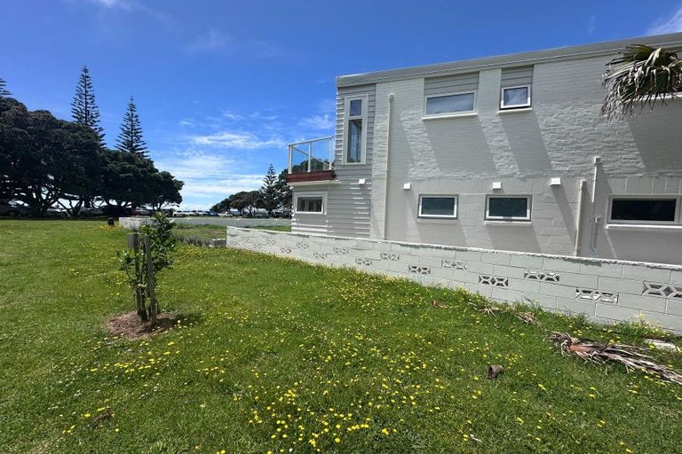 Photo of property in 1/465 Hibiscus Coast Highway, Orewa, 0931