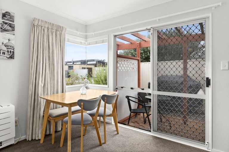 Photo of property in 2a Cassino Crescent, Onekawa, Napier, 4110