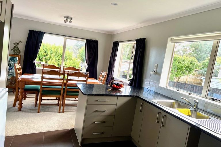 Photo of property in 12 Prado Drive, Pukekohe, 2120