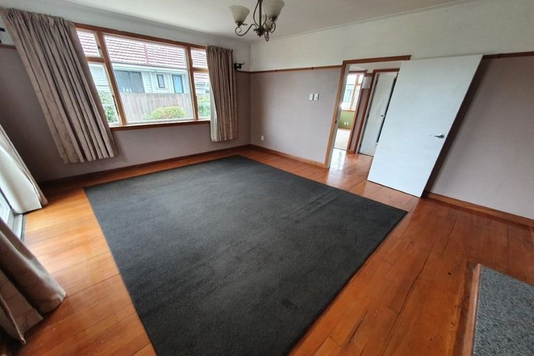 Photo of property in 70 Racecourse Road, Sockburn, Christchurch, 8042