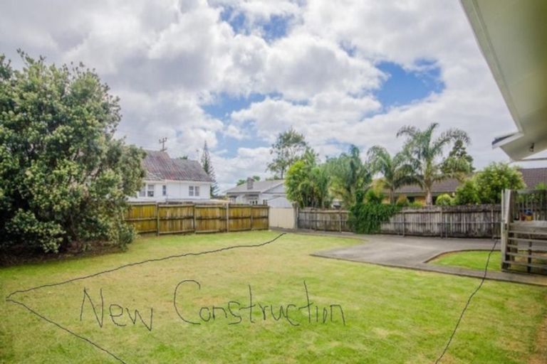 Photo of property in 42a Rimu Street, New Lynn, Auckland, 0600