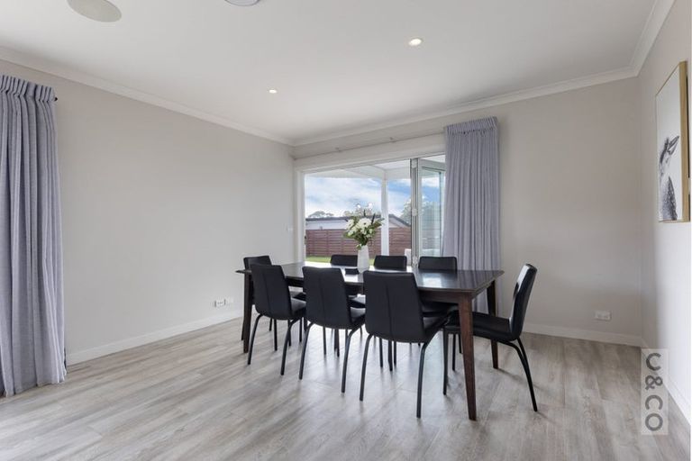 Photo of property in 59 Queen Street, Riverhead, 0820