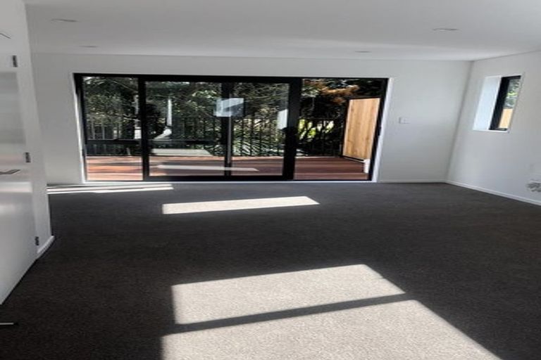 Photo of property in 50 Raupeti Lane, Henderson, 0612