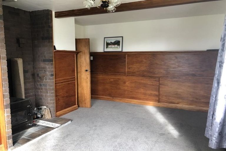 Photo of property in 215 Hampden Street, Hokitika, 7810