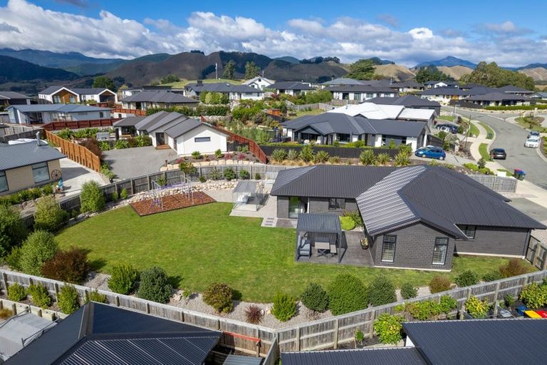 Photo of property in 66 Katania Heights, Brightwater, 7022