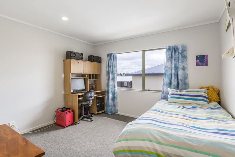 Photo of property in 35a Kauri Road, Stanmore Bay, Whangaparaoa, 0932