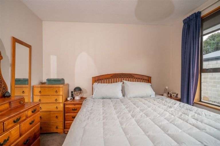 Photo of property in 64 Steadman Road, Broomfield, Christchurch, 8042