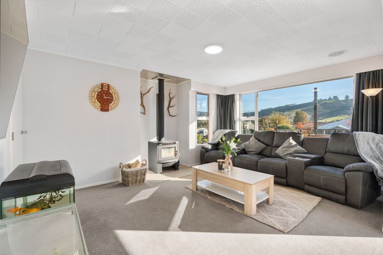 Photo of property in 27 Lynas Street, Outram, 9019