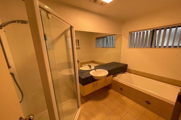 Photo of property in 42 Ksenia Drive, Flat Bush, Auckland, 2019