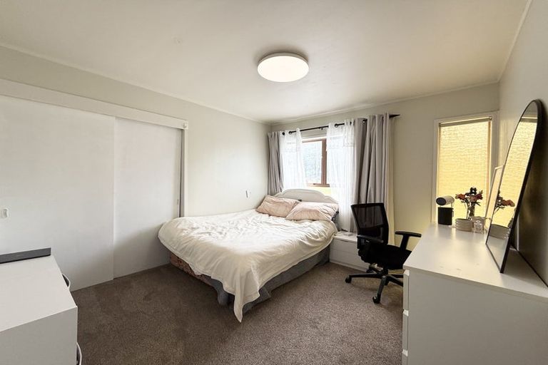 Photo of property in 204 Don Buck Road, Massey, Auckland, 0614