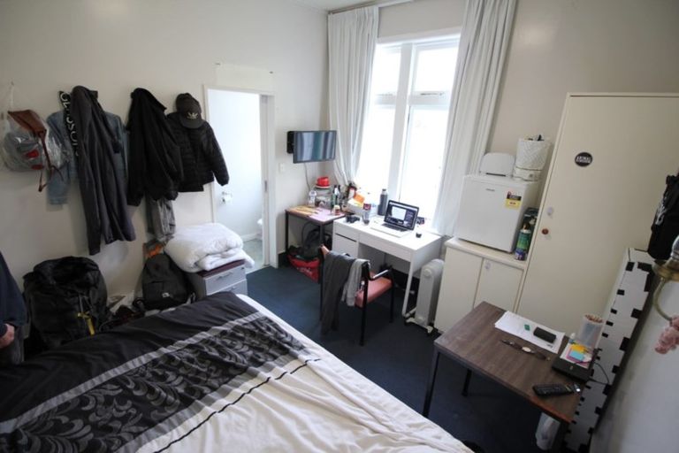 Photo of property in Carillion/the Knoll, 33 Thompson Street, Mount Cook, Wellington, 6011