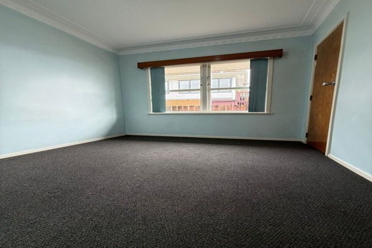 Photo of property in 60 Orams Road, Hillpark, Auckland, 2102