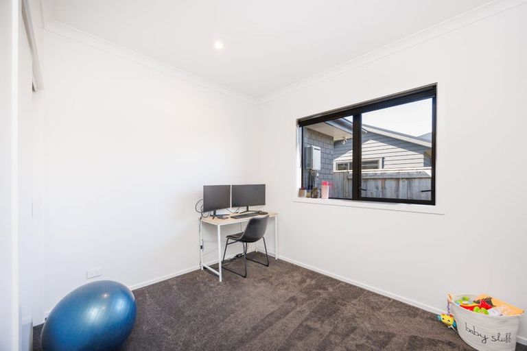 Photo of property in 29 Sardinia Grove, Fitzherbert, Palmerston North, 4410