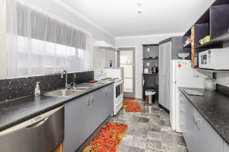 Photo of property in 9 Bremridge Place, Melville, Hamilton, 3206