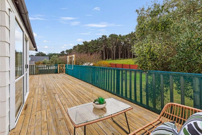 Photo of property in 9 Cousins Avenue East, Foxton Beach, Foxton, 4815