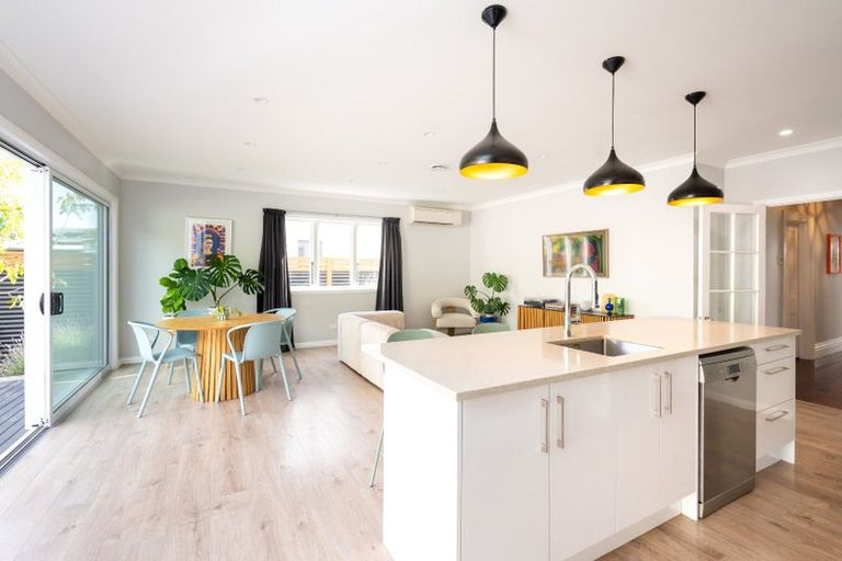 Photo of property in 10 Hall Street, Napier South, Napier, 4110