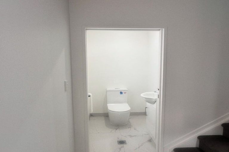 Photo of property in 14a Sunlands Drive, Manurewa, Auckland, 2102