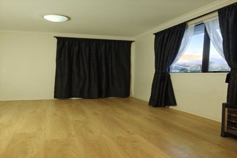 Photo of property in 36 Greenbough Lane, Greenhithe, Auckland, 0632