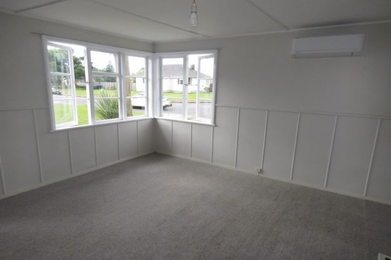 Photo of property in 8 Colvin Street, Westport, 7825